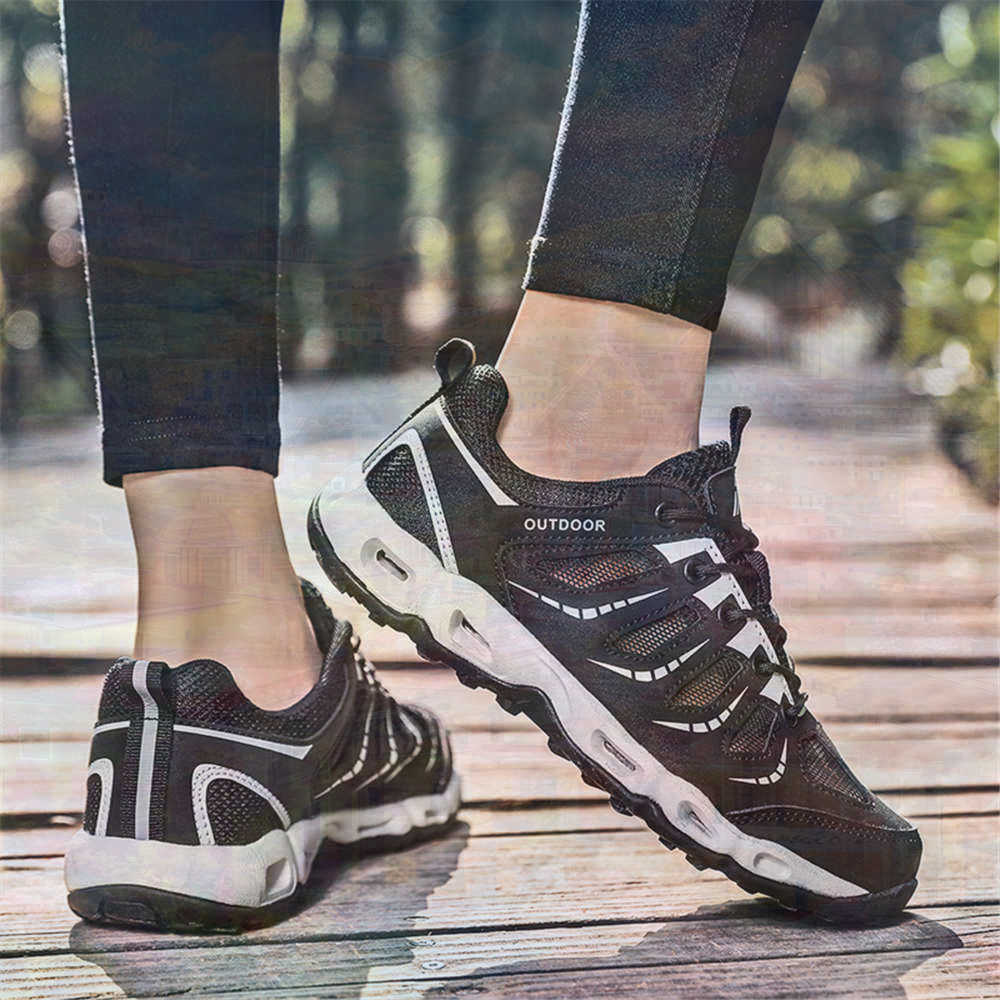Sumer Round Tip Silver Sneaker - Streetwear Brand In Vietnam のレビューと価格