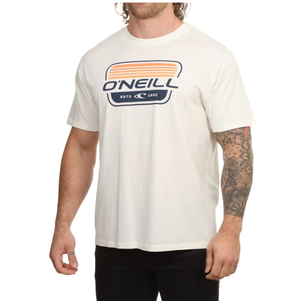 Essentials 90's Surfing Outdoo - Streetwear Brand Essentials のレビューと価格